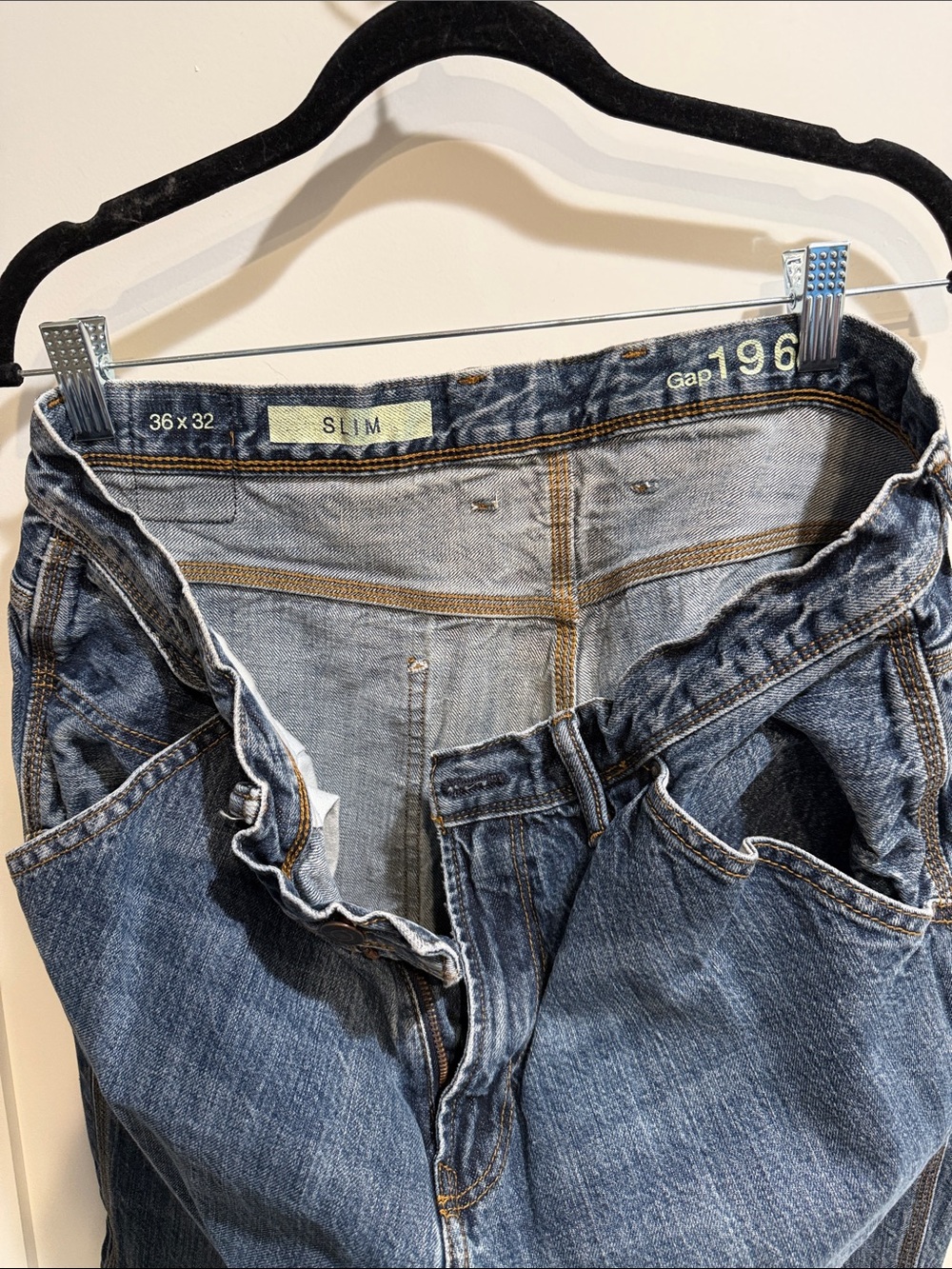 Slim Fit